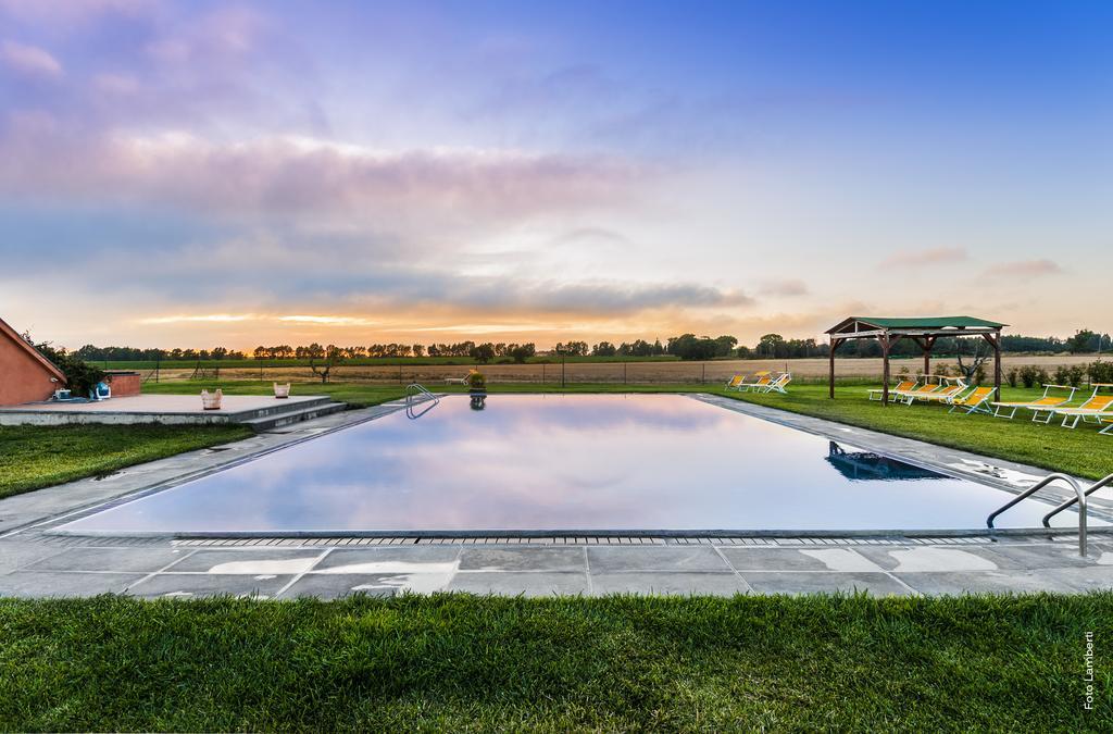 Agriturismo Podere Giulio Tarquinia Exterior foto